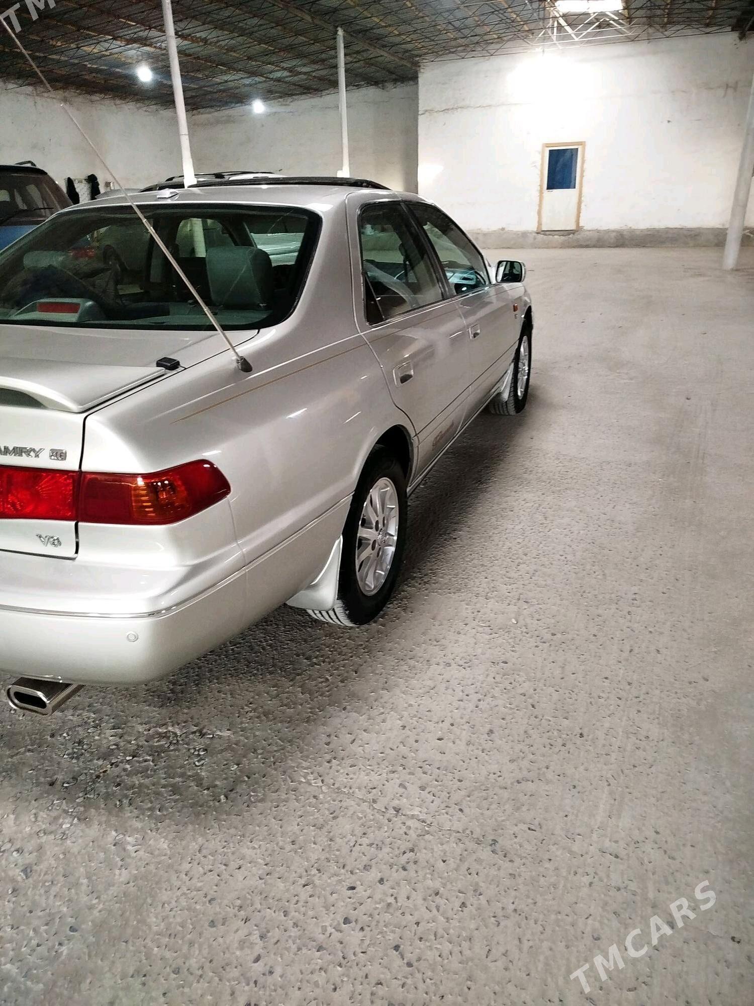 Toyota Camry 2000 - 165 000 TMT - Халач - img 6
