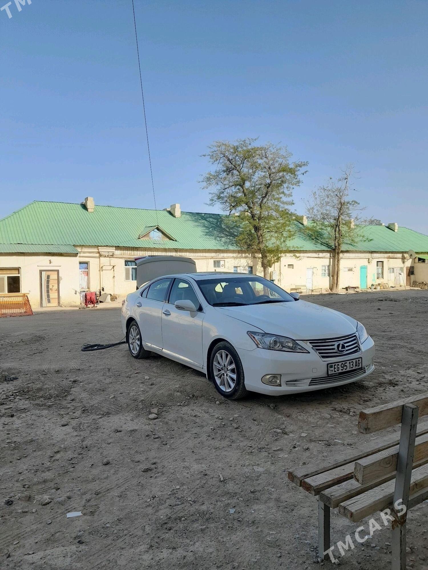 Lexus ES 350 2011 - 252 000 TMT - Бузмеин - img 1