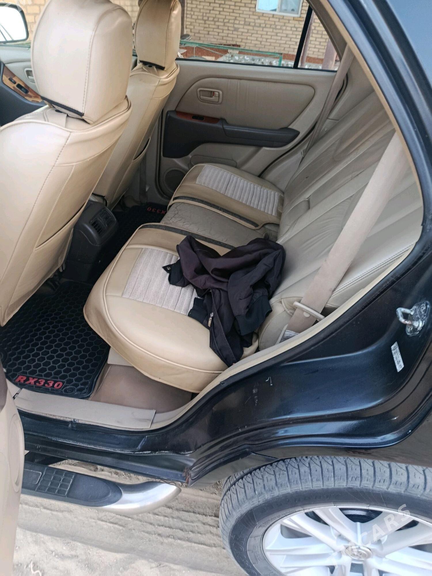 Lexus RX 300 2000 - 150 000 TMT - Сейди - img 7