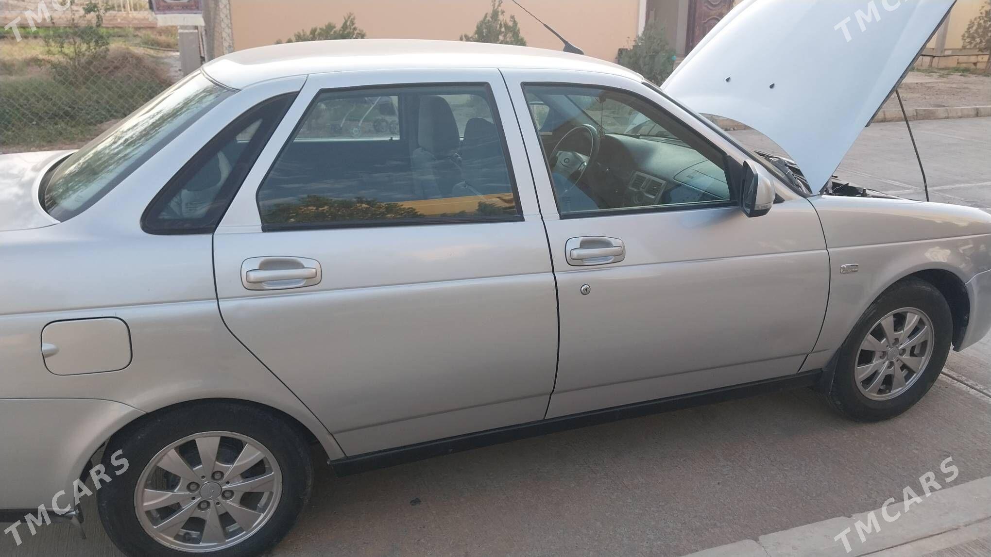 Lada Priora 2011 - 80 000 TMT - Türkmenbaşy - img 1