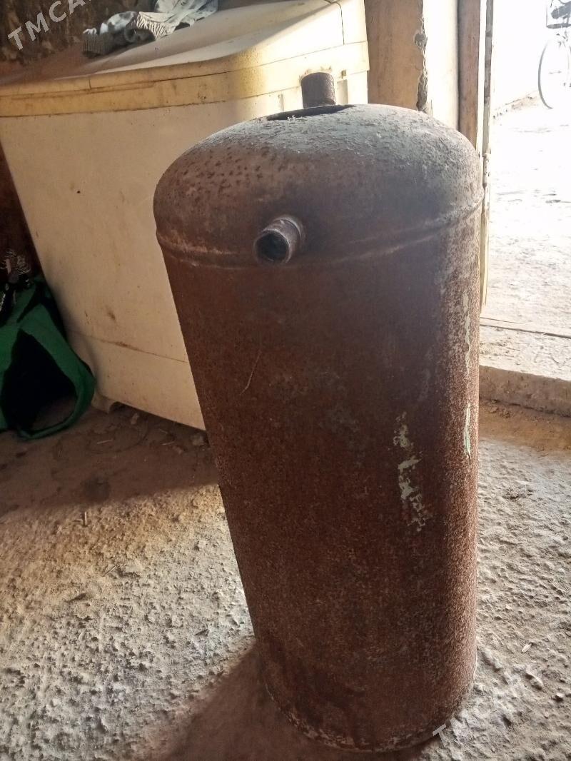 Gaz bolondan yasalan titan - Çärjew - img 1