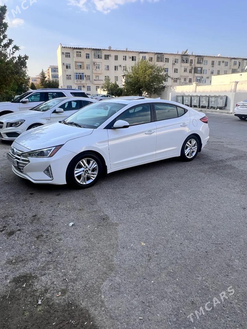 Hyundai Elantra 2020 - 230 000 TMT - Досааф - img 3