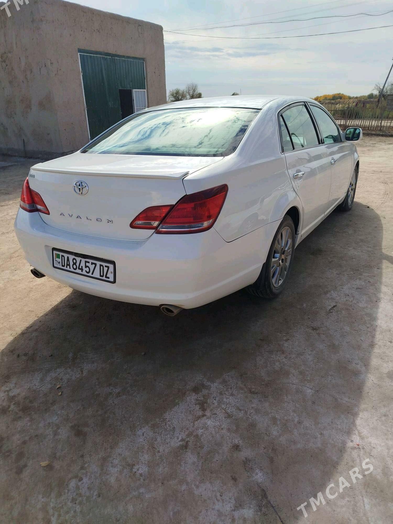 Toyota Avalon 2005 - 180 000 TMT - Köneürgenç - img 2