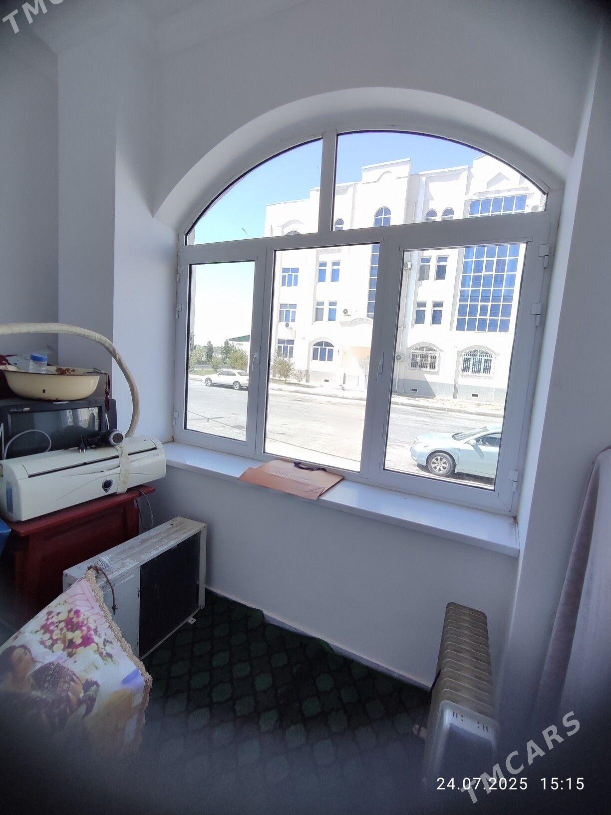 Элитка 3 комн. 1 этаж. - Туркменабат - img 9