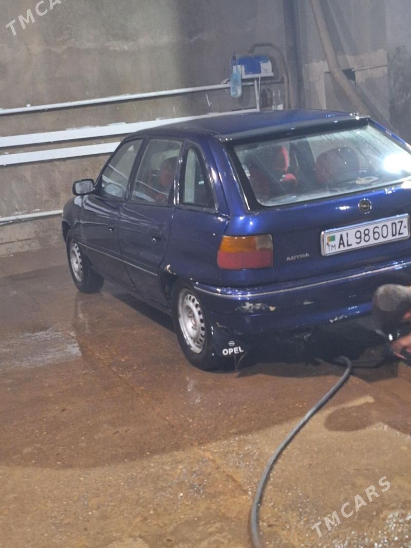 Opel Astra 1993 - 28 000 TMT - Губадаг - img 2
