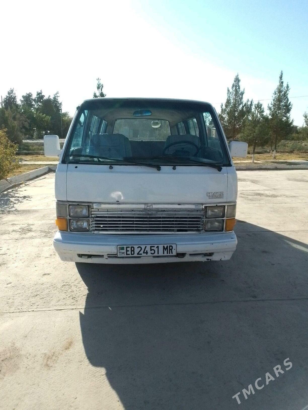 Toyota Hiace 1988 - 45 000 TMT - Векильбазар - img 4