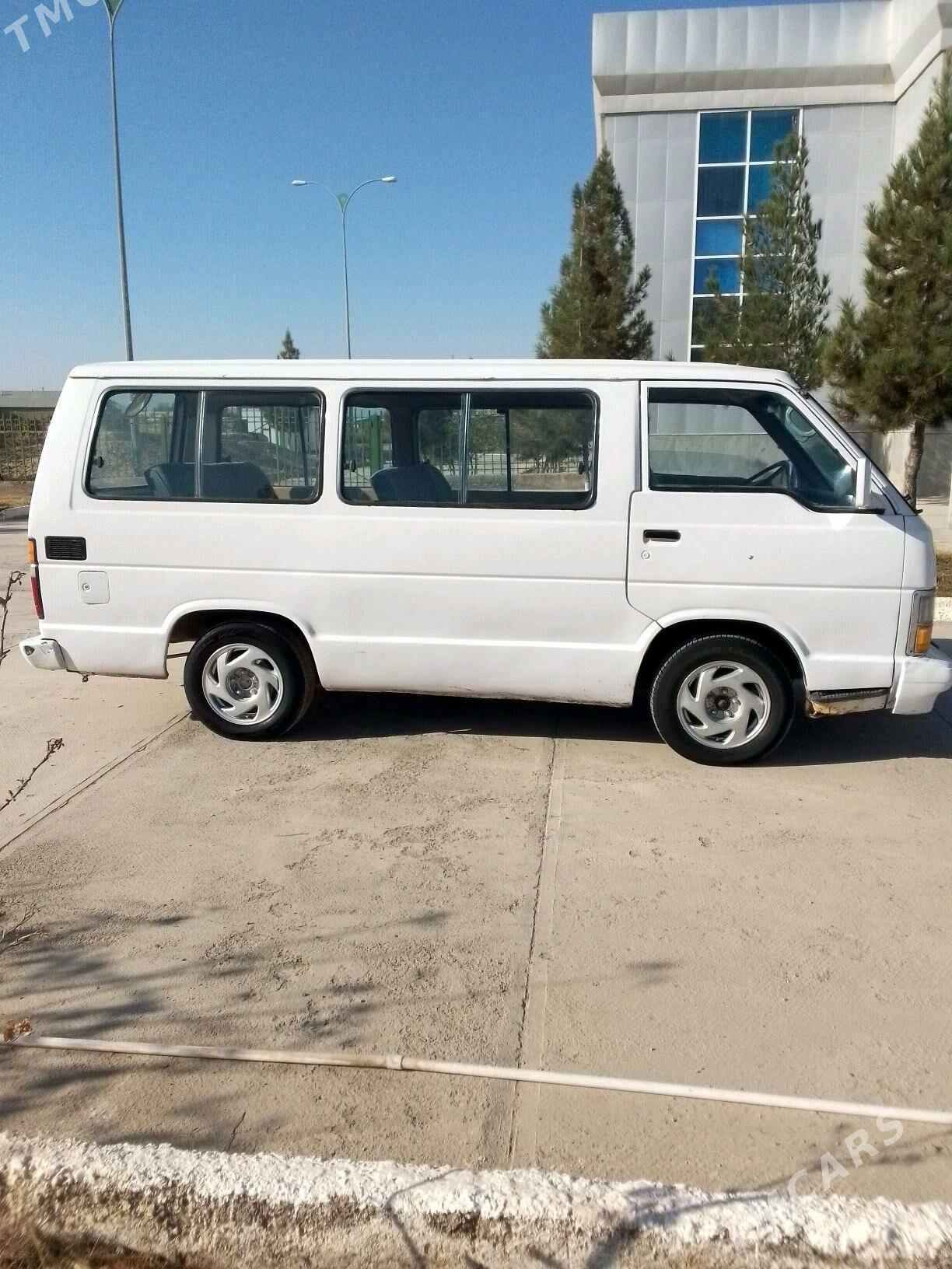 Toyota Hiace 1988 - 45 000 TMT - Векильбазар - img 6