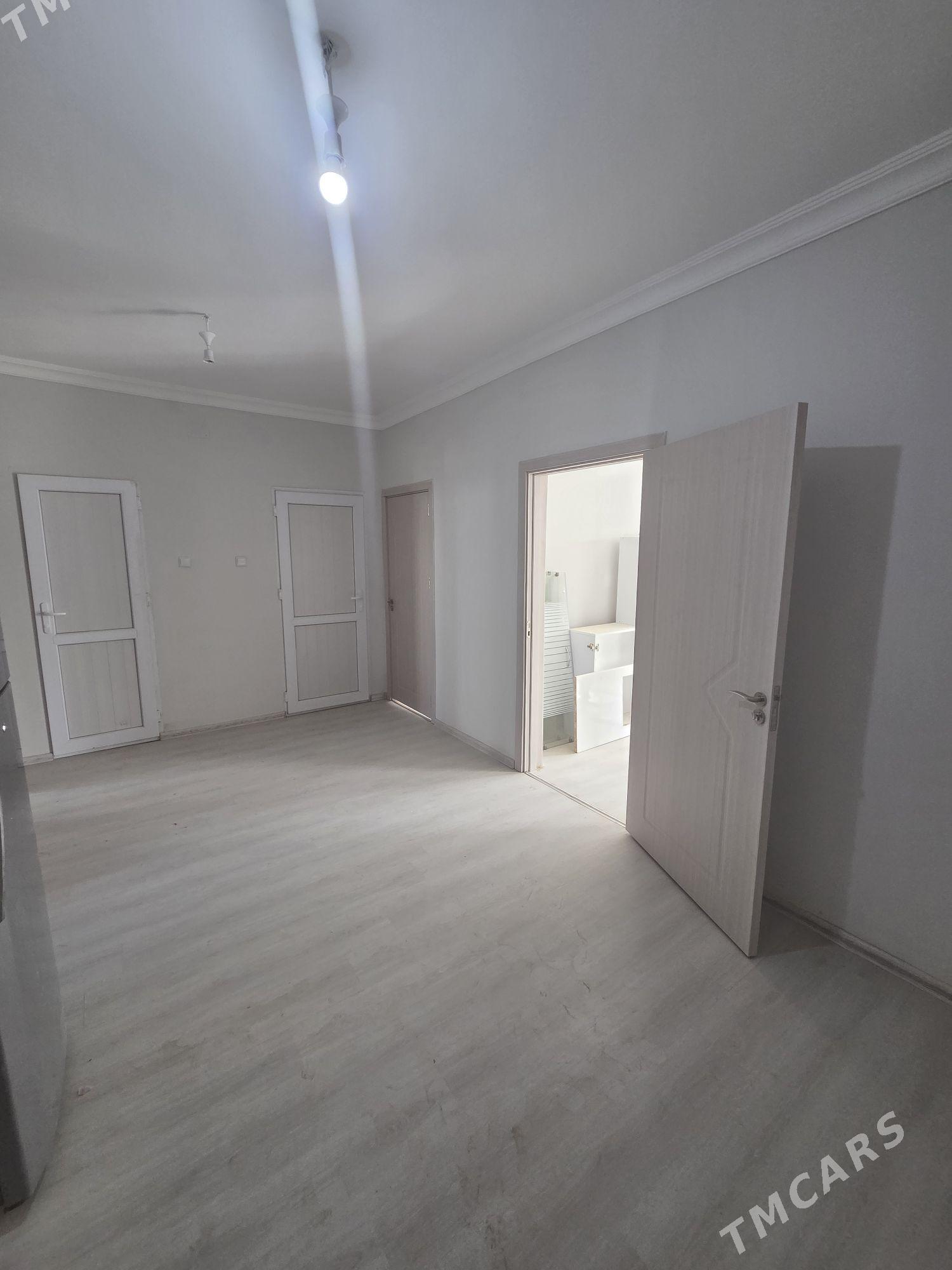 Buzmein Gres 3-komn 114kw - Ашхабад - img 1