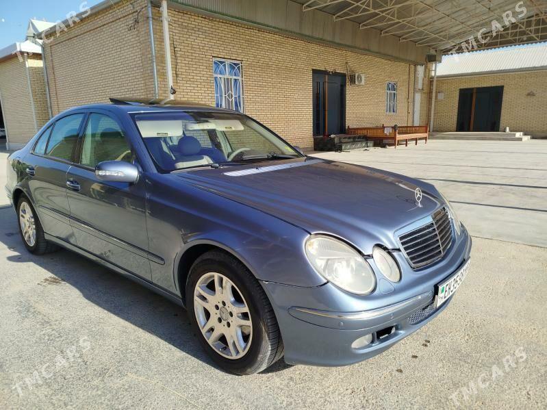 Mercedes-Benz E320 2003 - 150 000 TMT - Мары - img 5