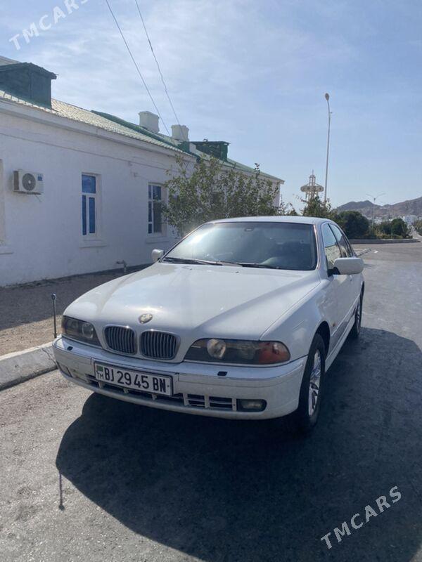 BMW E39 2000 - 103 000 TMT - Türkmenbaşy - img 1