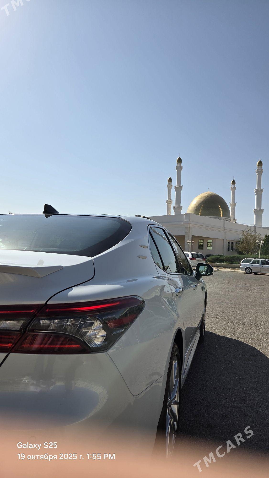 Toyota Camry 2019 - 415 000 TMT - Мары - img 3