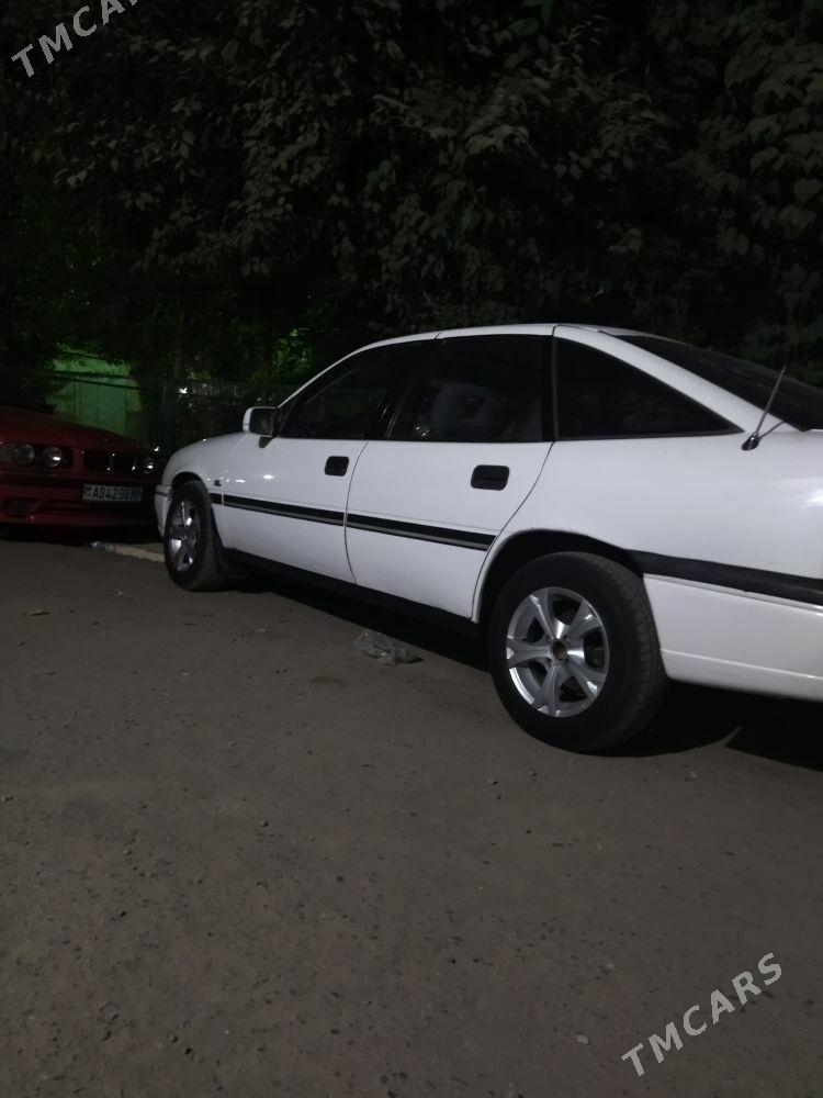 Opel Vectra 1991 - 30 000 TMT - Mary - img 10
