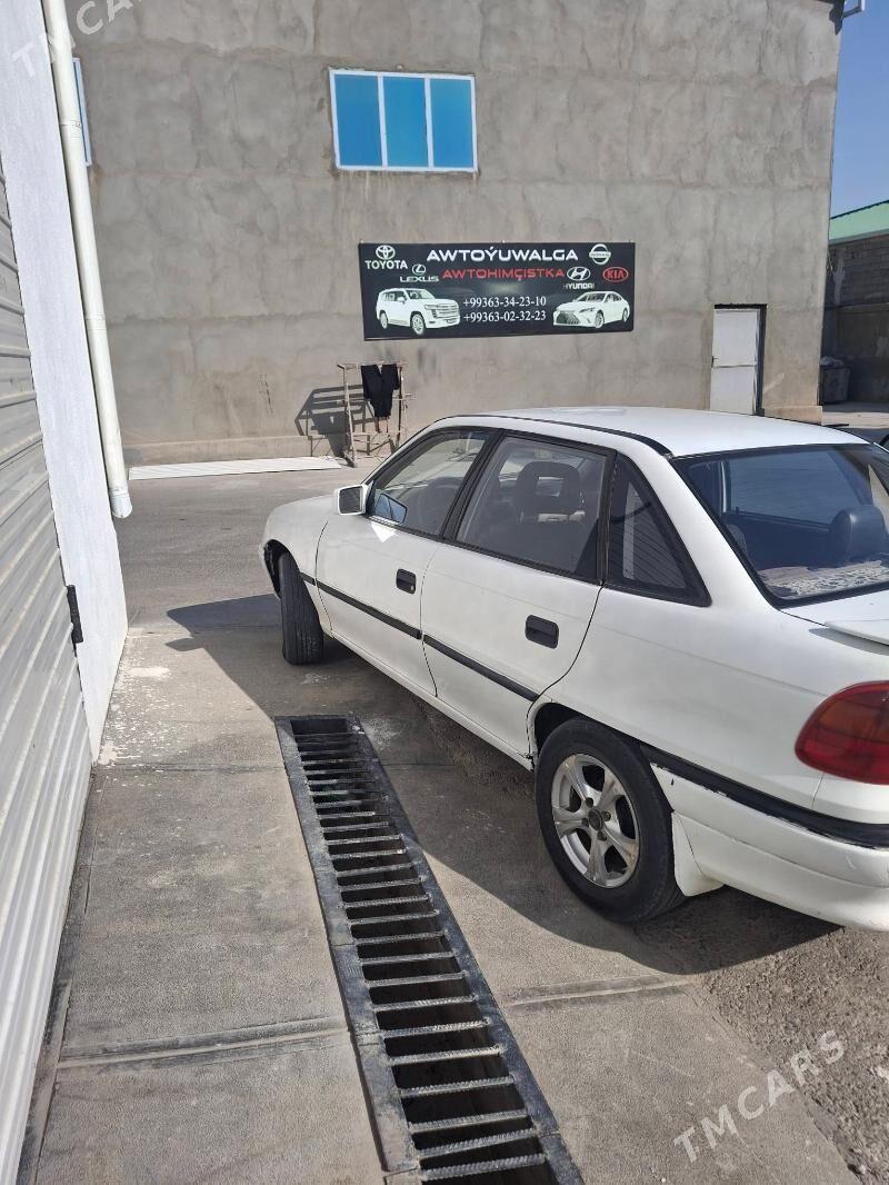 Opel Astra 1993 - 45 000 TMT - Анев - img 2