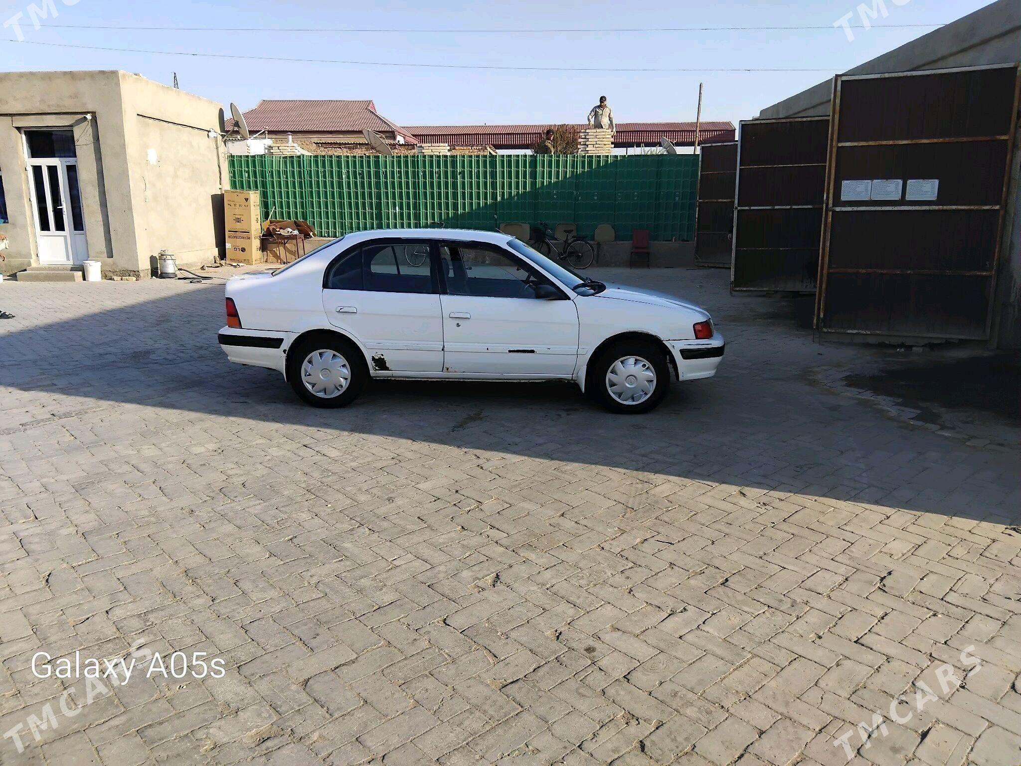 Toyota Corolla 1997 - 25 000 TMT - Ёлётен - img 2