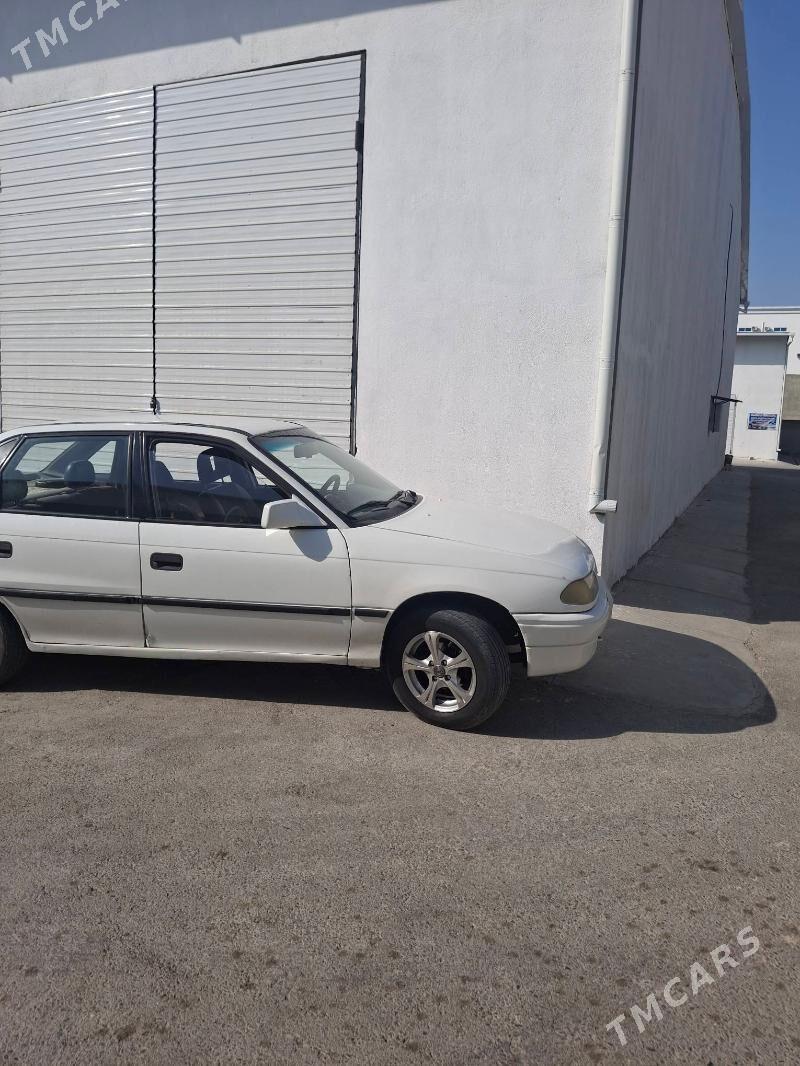 Opel Astra 1993 - 45 000 TMT - Анев - img 3