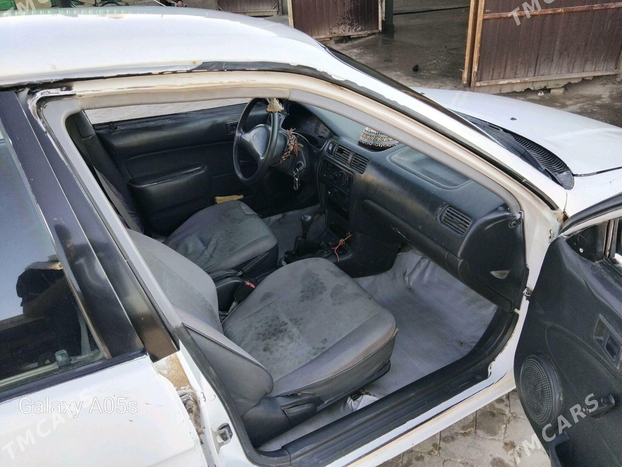 Toyota Corolla 1997 - 25 000 TMT - Ёлётен - img 6