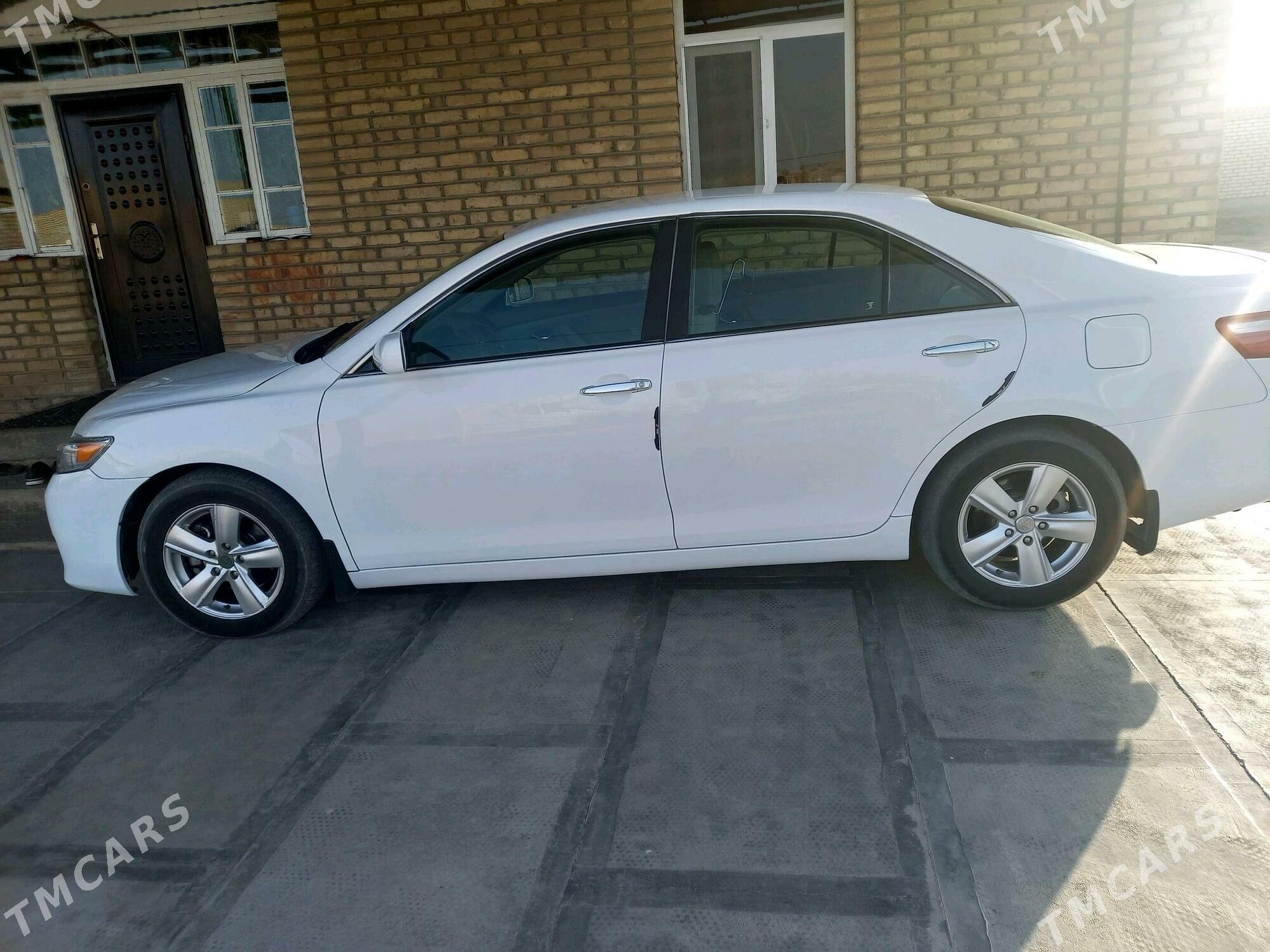Toyota Camry 2007 - 160 000 TMT - Мары - img 3