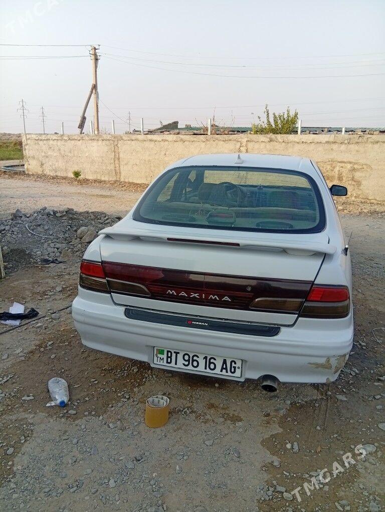 Nissan Maxima 1998 - 60 000 TMT - Бузмеин - img 2