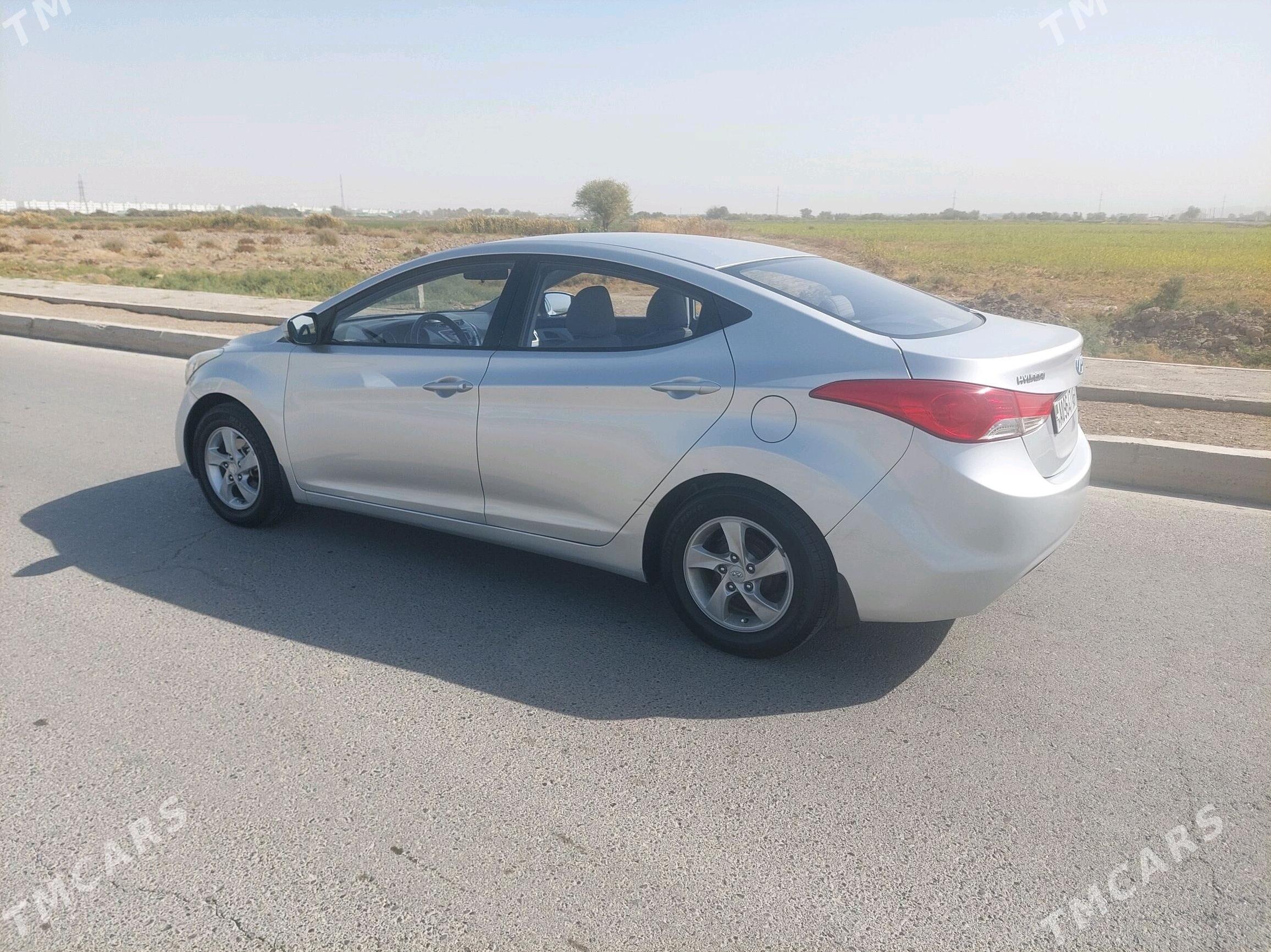 Hyundai Elantra 2012 - 165 000 TMT - Ашхабад - img 4