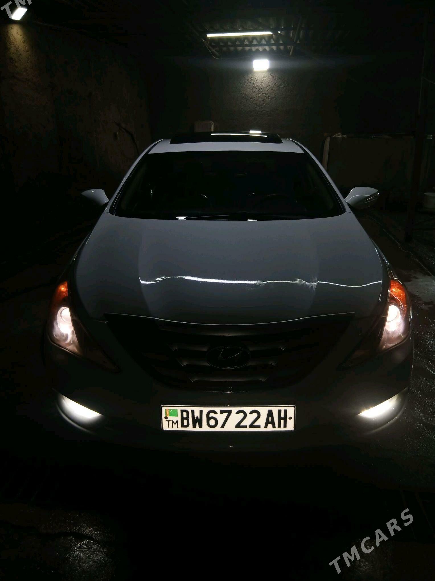 Hyundai Sonata 2011 - 160 000 TMT - Ак-Бугдайский этрап - img 5
