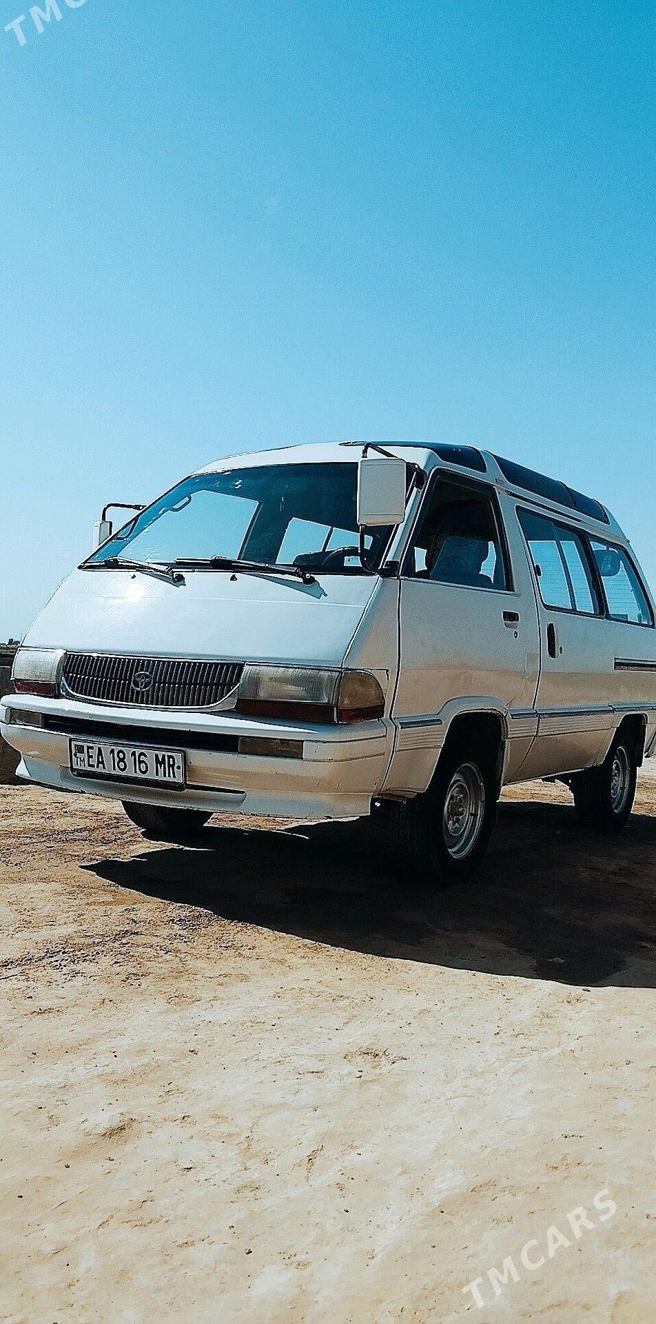 Toyota Town Ace 1991 - 30 000 TMT - Мары - img 3