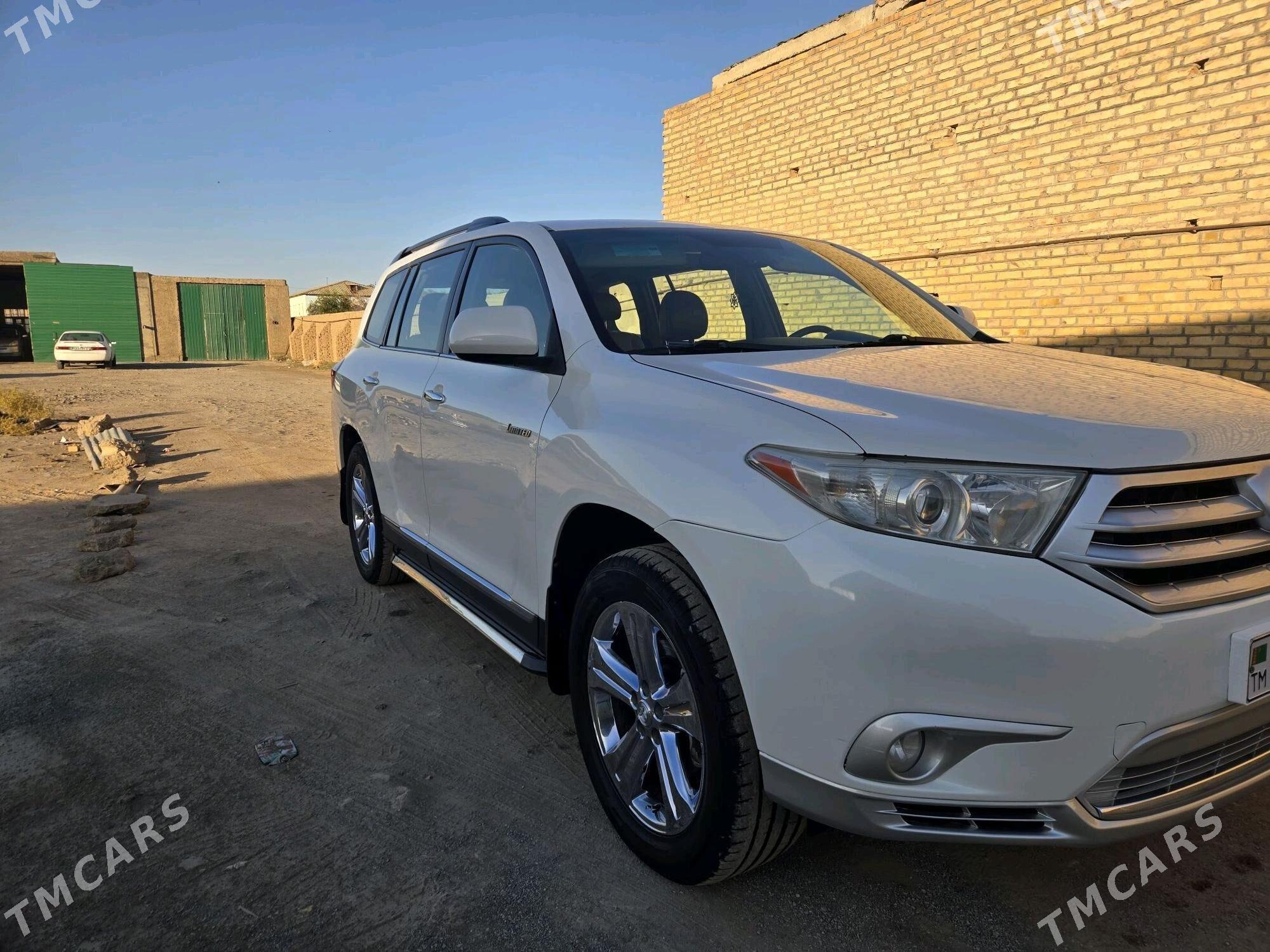 Toyota Highlander 2011 - 340 000 TMT - Кёнеургенч - img 6