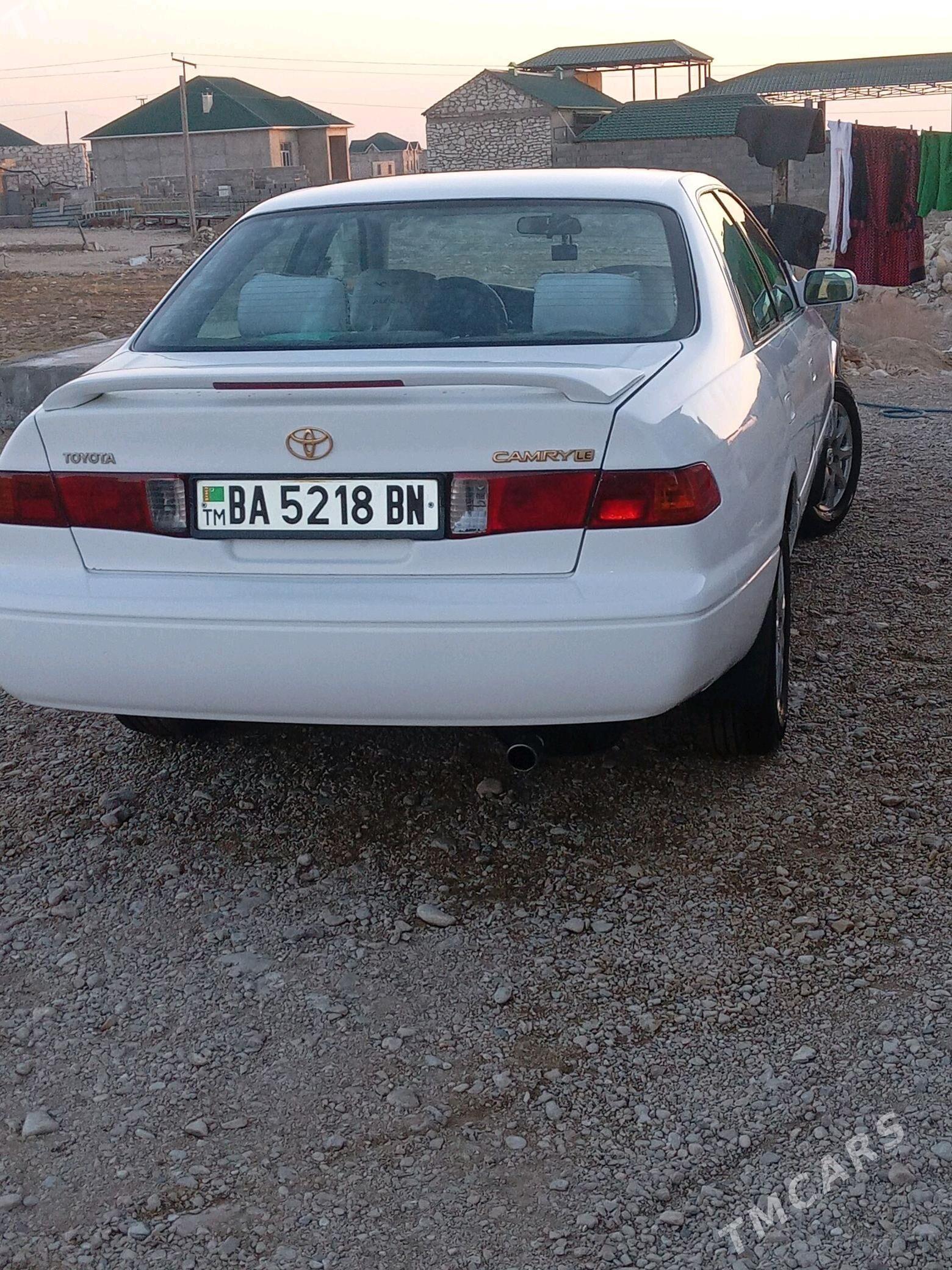 Toyota Camry 2001 - 134 000 TMT - Балканабат - img 2