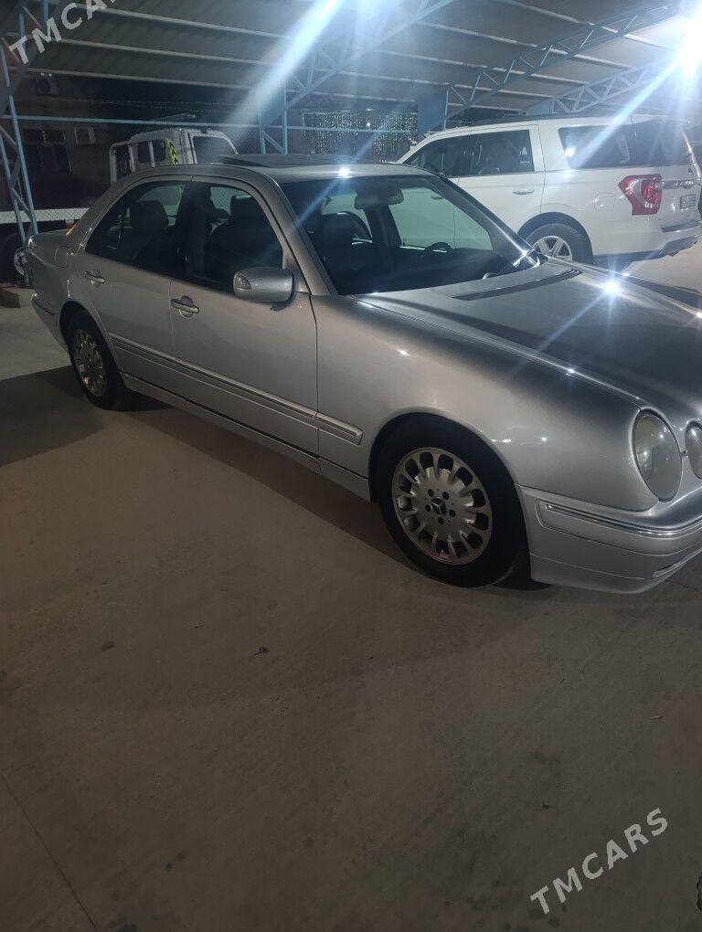 Mercedes-Benz E320 2000 - 115 000 TMT - Балканабат - img 2