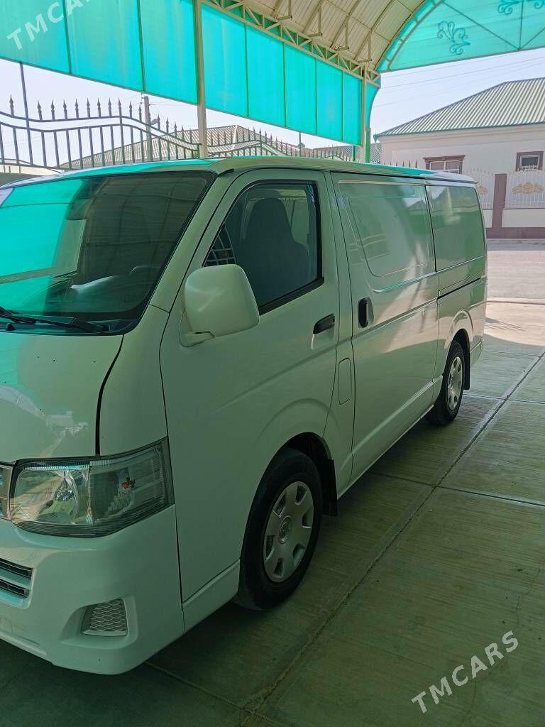 Toyota Hiace 2010 - 275 000 TMT - Анев - img 2