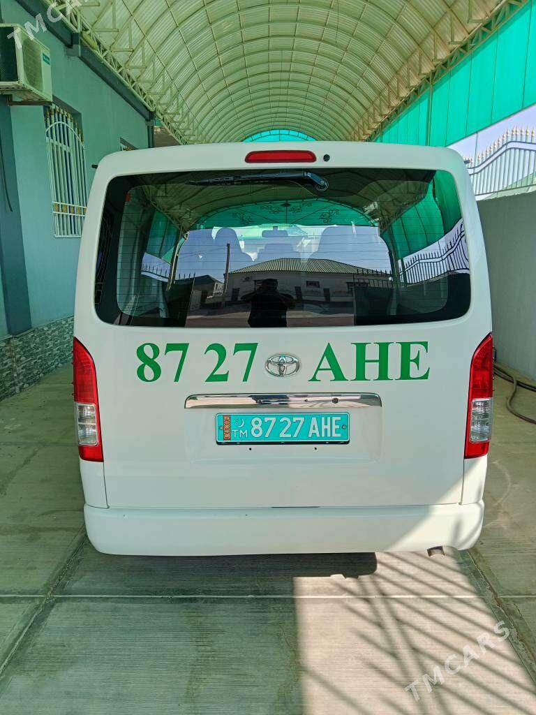 Toyota Hiace 2010 - 275 000 TMT - Анев - img 4
