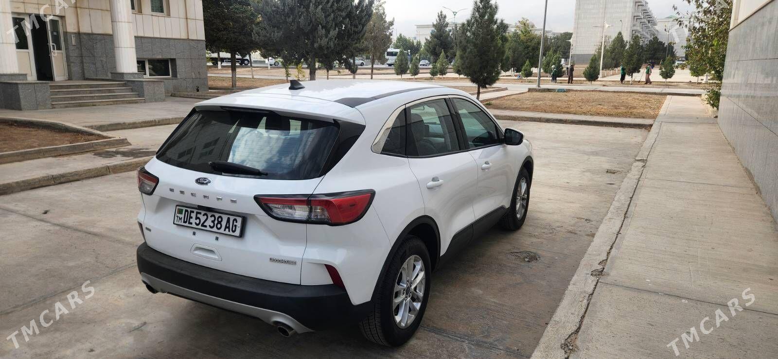 Ford Escape 2022 - 245 000 TMT - Ашхабад - img 3