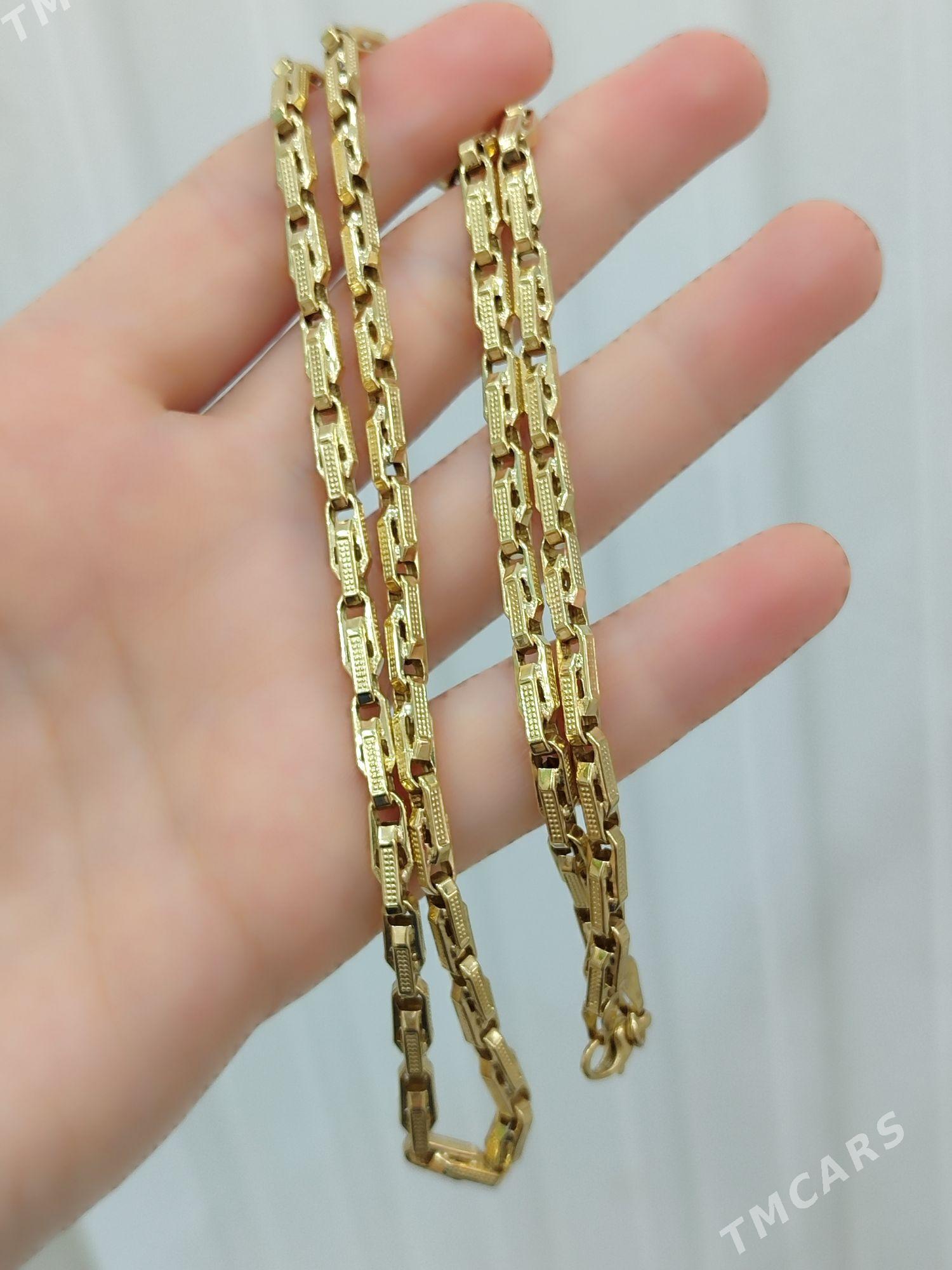 gyzyl bold sepocka - Мир 2 - img 2