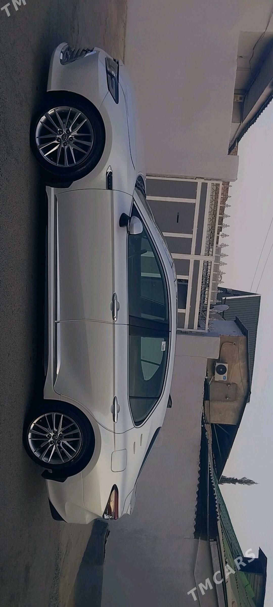 Toyota Camry 2021 - 380 000 TMT - Бедев - img 4