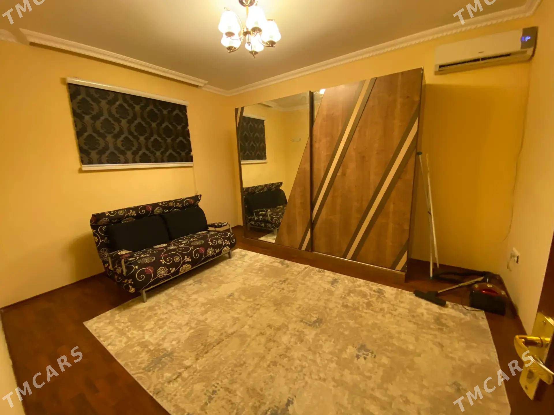 СДАЮ ПЛАНОВЫЙ ДОМ В ЦЕНТРЕ - Ашхабад - img 1