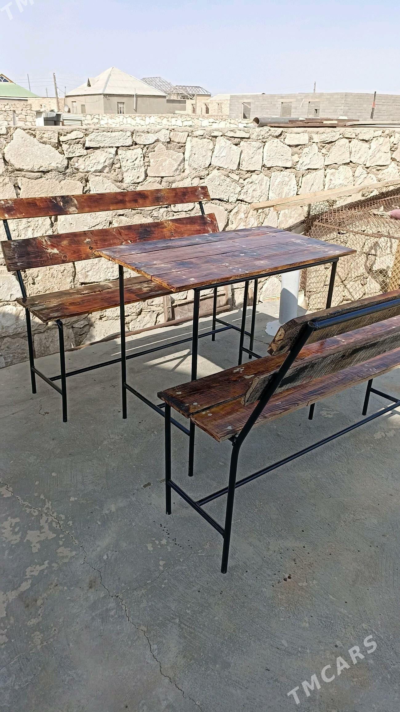 Скамейка со столом - Туркменбаши - img 3