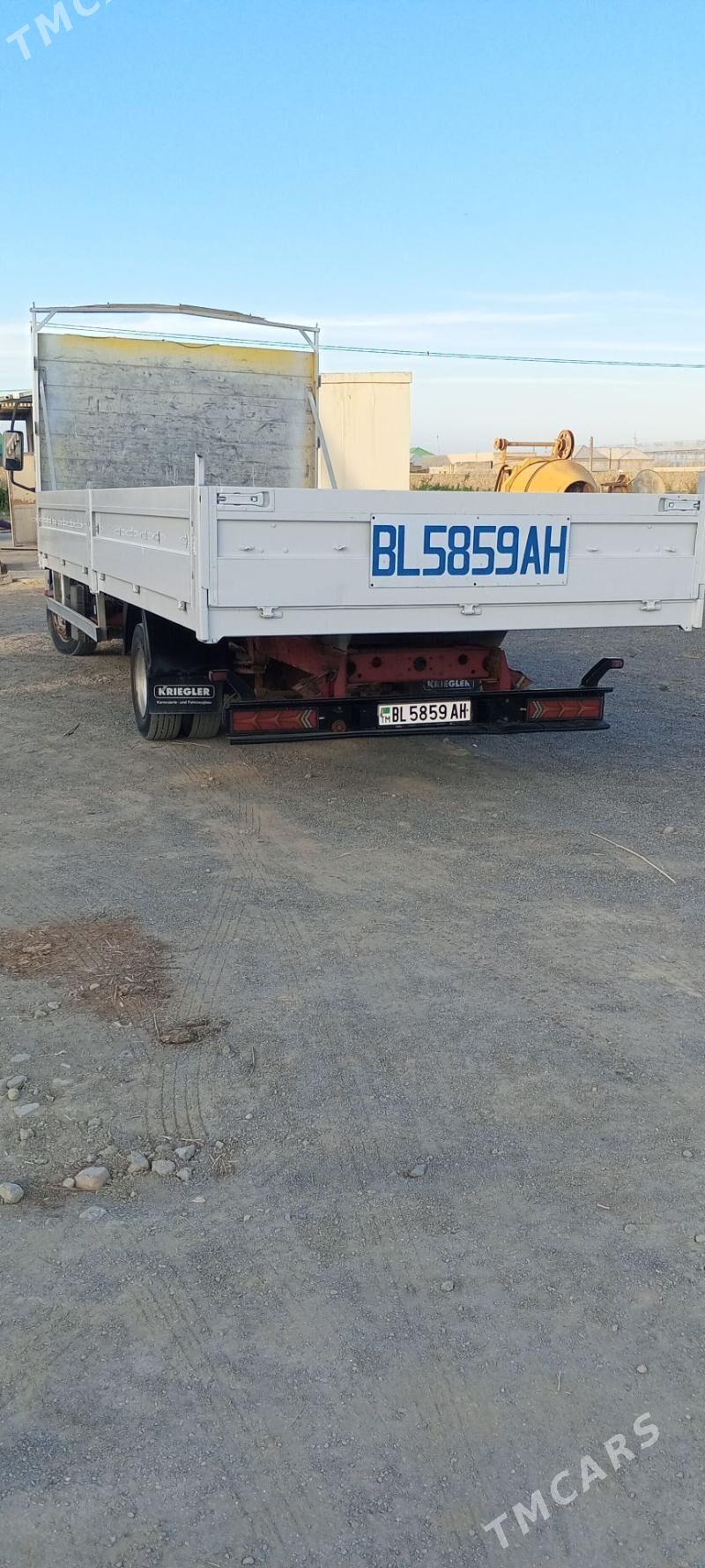 Iveco EuroCargo 2003 - 200 000 TMT - Бахарден - img 5