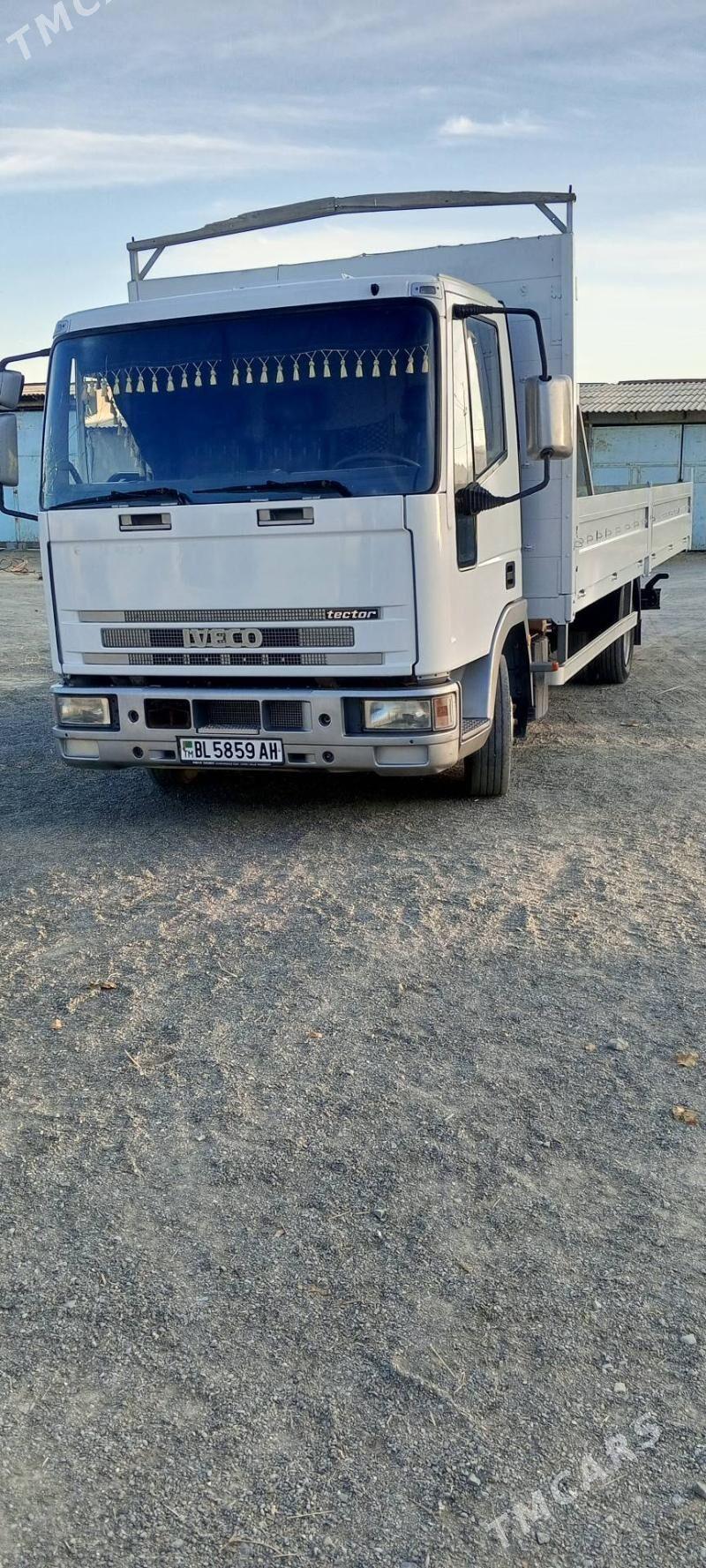 Iveco EuroCargo 2003 - 200 000 TMT - Бахарден - img 2