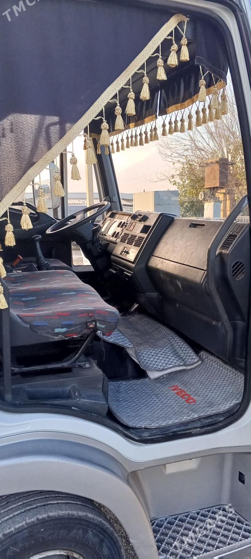 Iveco EuroCargo 2003 - 200 000 TMT - Бахарден - img 4