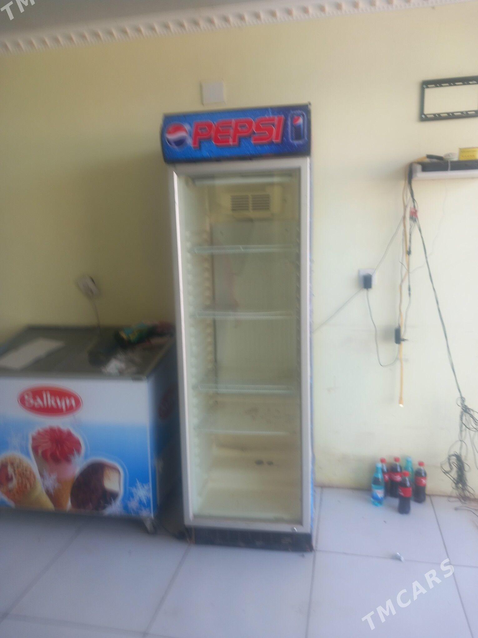 witrina haladinik - Шабатский этрап - img 1