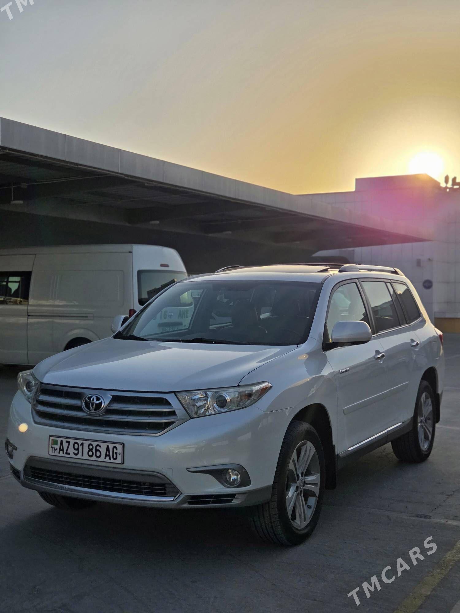 Toyota Highlander 2013 - 400 000 TMT - Aşgabat - img 2