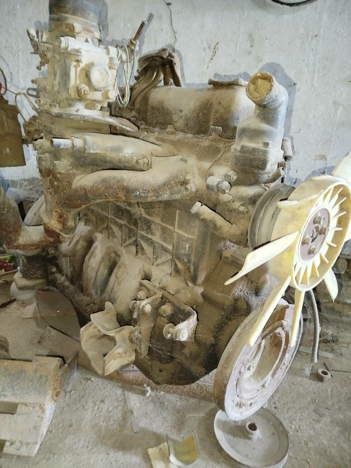 газ 24 двигатель 6 000 TMT - Гурбансолтан Едже - img 2