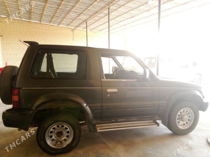Mitsubishi Pajero 1992 - 35 000 TMT - Дянев - img 1
