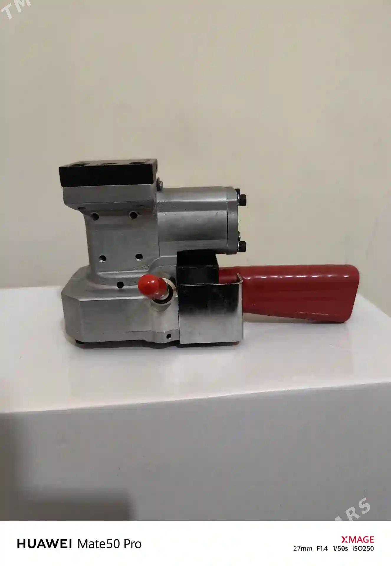 lentq utuk - Бузмеин - img 2