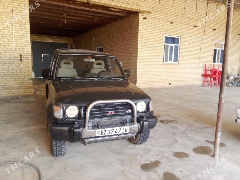 Mitsubishi Pajero 1992 - 35 000 TMT - Дянев - img 3