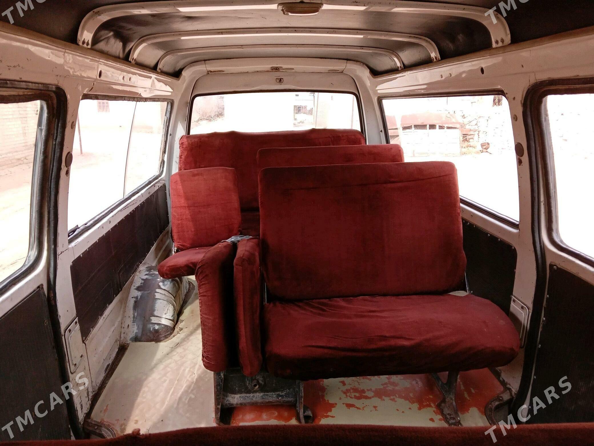 Toyota Hiace 1998 - 33 000 TMT - Mary - img 6