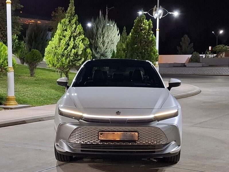 Toyota Crown 2023 - 770 000 TMT - Ашхабад - img 1