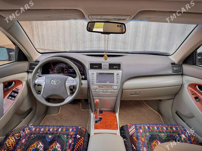 Toyota Camry 2010 - 270 000 TMT - Мары - img 7