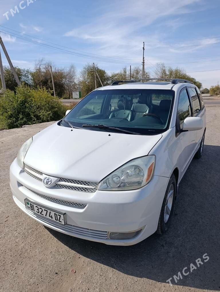 Toyota Sienna 2005 - 300 000 TMT - Köneürgenç - img 7