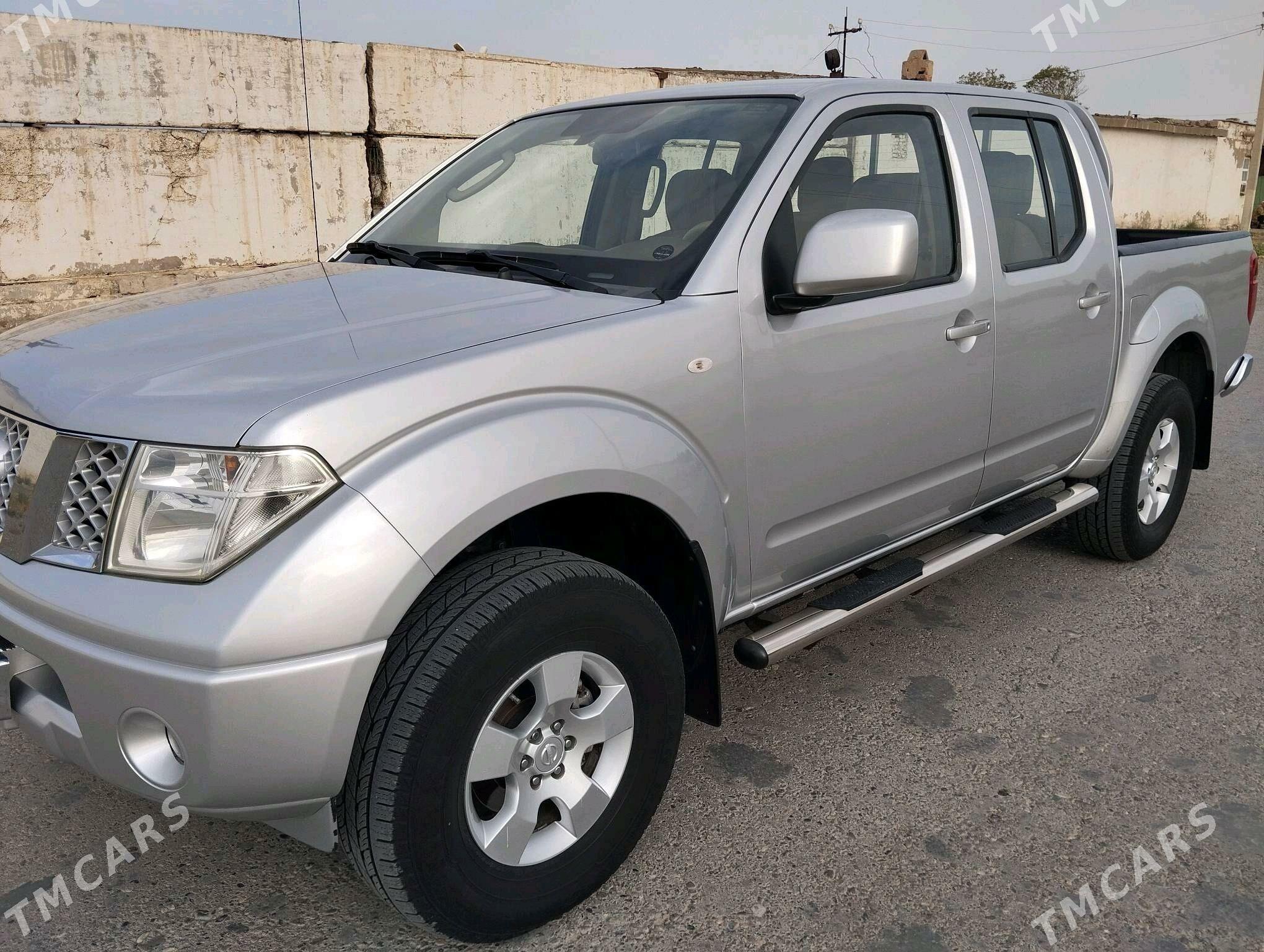 Nissan Navara 2014 - 200 000 TMT - Гызыларбат - img 4