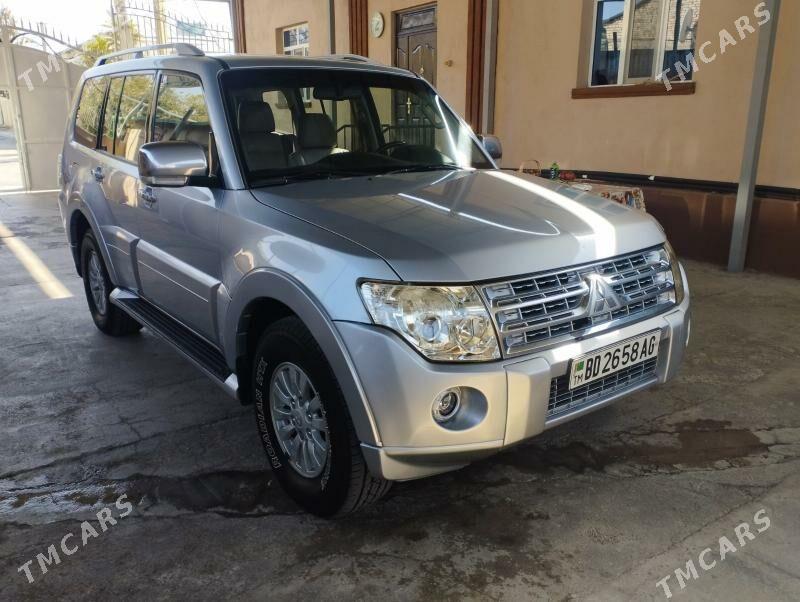 Mitsubishi Pajero 2010 - 265 000 TMT - Aşgabat - img 4